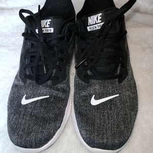 Nike womens running shoes